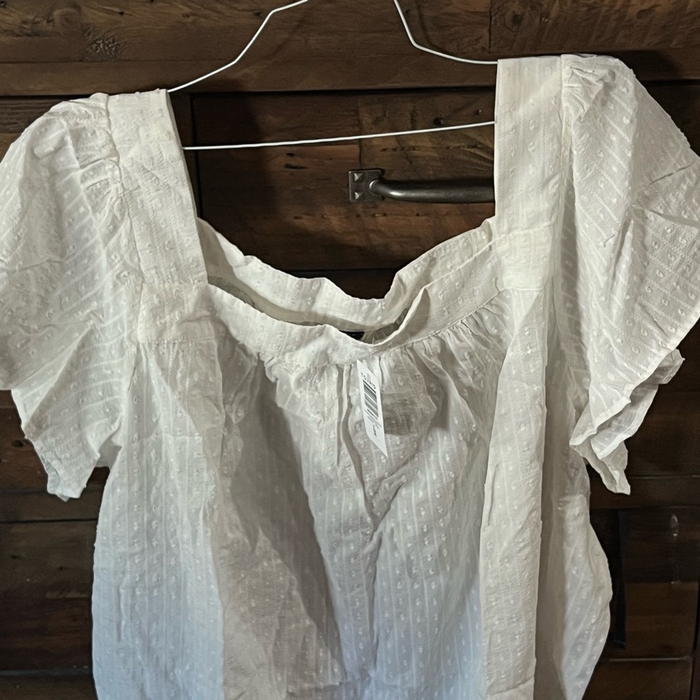 White crop top